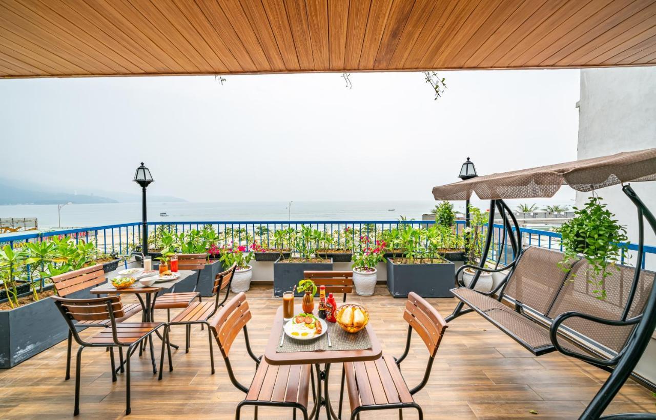 Cani Beach House Da Nang Exteriör bild