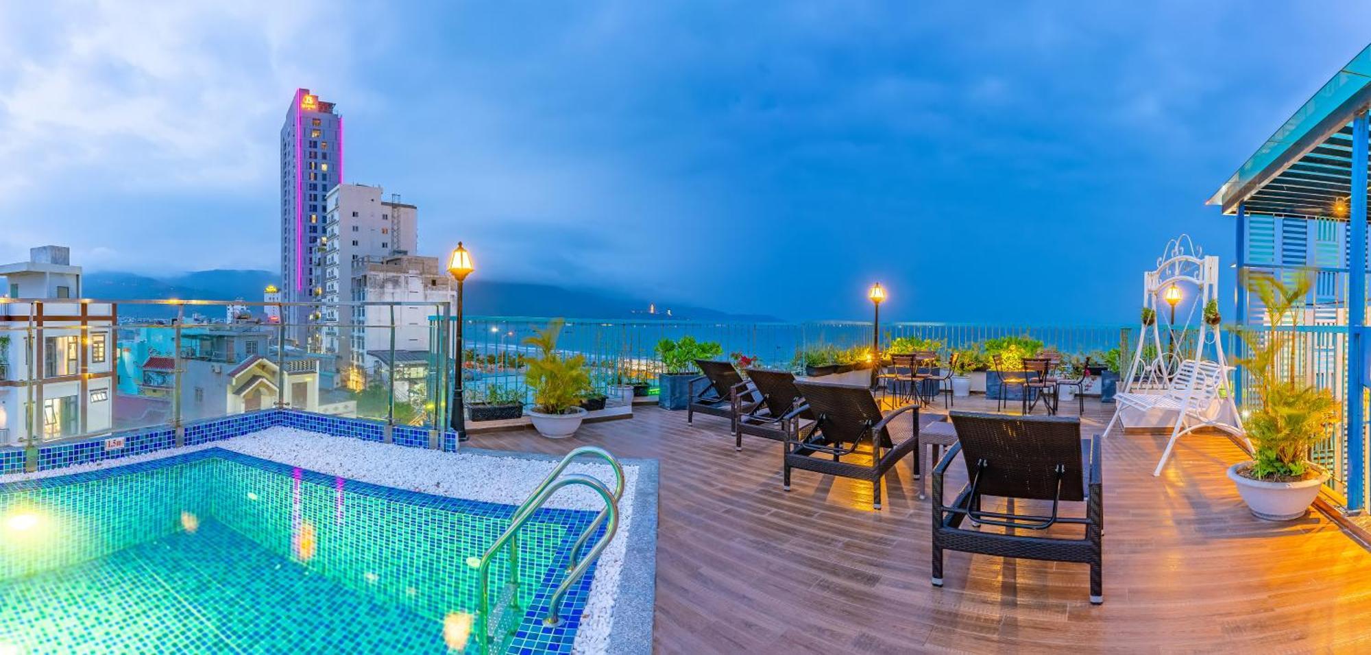 Cani Beach House Da Nang Exteriör bild